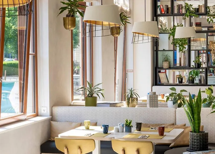 إنسايد باي ميليا لايبزيج لبسيا